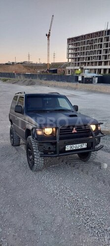 Mitsubishi Pajero 1995, 581,000 km - 2.8 l - Bakı