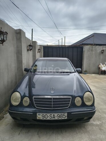Mercedes E 240 2000, 253,023 km - 2.4 l - Xaçmaz