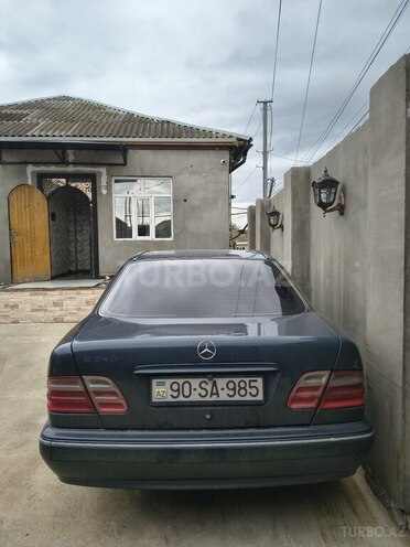 Mercedes E 240 2000, 253,023 km - 2.4 l - Xaçmaz