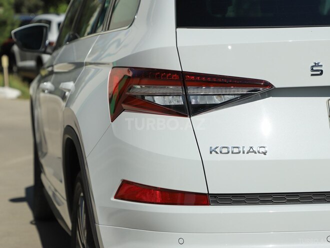 Skoda Kodiaq 2023, 73,400 km - 2.0 л - Bakı