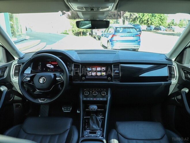 Skoda Kodiaq 2023, 73,400 km - 2.0 л - Bakı