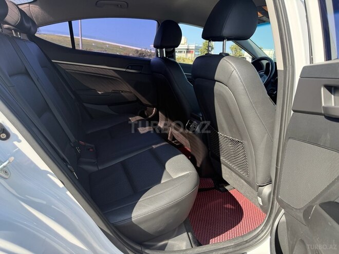 Hyundai Avante 2016, 128,517 km - 1.6 l - Bakı