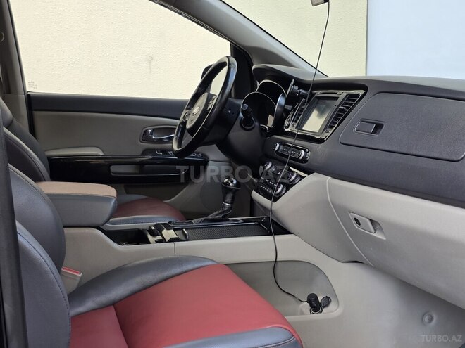 Kia Carnival 2015, 265,000 km - 2.2 l - Bakı