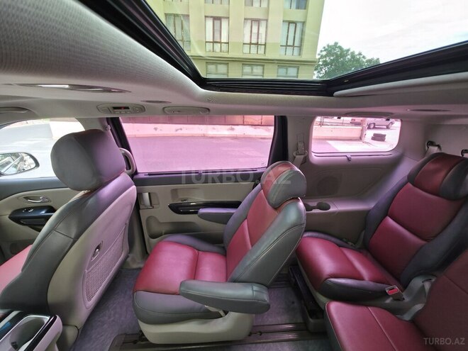 Kia Carnival 2015, 265,000 km - 2.2 l - Bakı