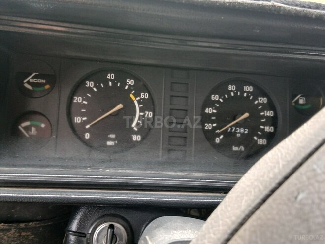 LADA (VAZ) 2107 2009, 77,382 km - 1.7 л - Saatlı