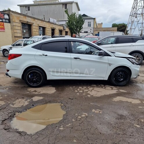 Hyundai Accent 2013, 186,245 km - 1.6 l - Bakı