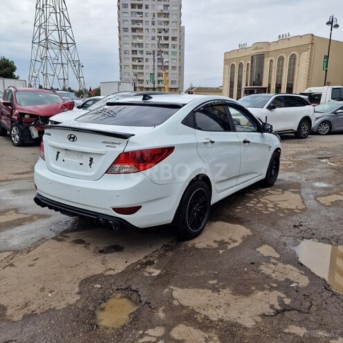 Hyundai Accent 2013, 186,245 km - 1.6 l - Bakı