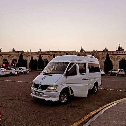 Mercedes 208 D 1999, 200,000 km - 2.9 l - Gəncə
