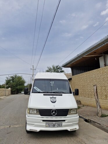 Mercedes 208 D 1999, 200,000 km - 2.9 l - Gəncə