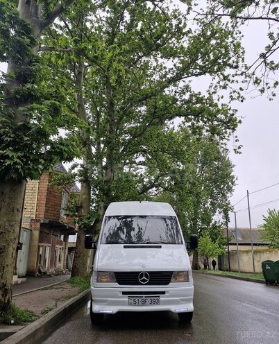 Mercedes 208 D 1999, 200,000 km - 2.9 l - Gəncə