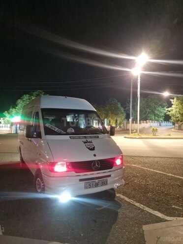 Mercedes 208 D 1999, 200,000 km - 2.9 l - Gəncə