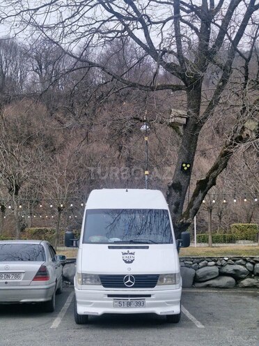 Mercedes 208 D 1999, 200,000 km - 2.9 l - Gəncə
