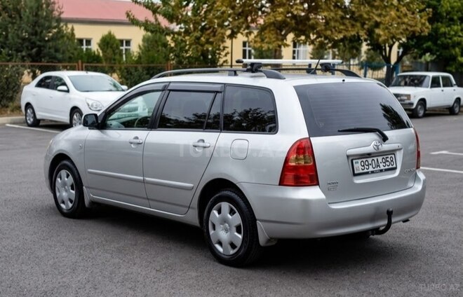 Toyota Corolla 2006, 437,500 km - 1.4 l - Füzuli