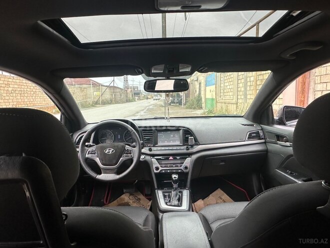 Hyundai Elantra 2017, 200,000 km - 2.0 l - Bakı