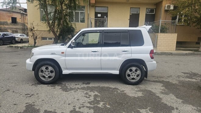 Mitsubishi Pajero io 2001, 280,000 km - 2.0 l - Bakı