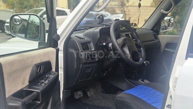 Mitsubishi Pajero io 2001, 280,000 km - 2.0 l - Bakı