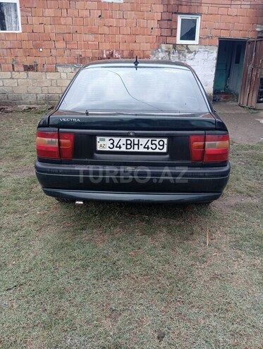 Opel Vectra 1994, 541,385 km - 1.8 л - Qax