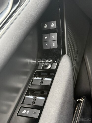 Land Rover RR Velar 2024, 31,000 km - 2.0 l - Bakı