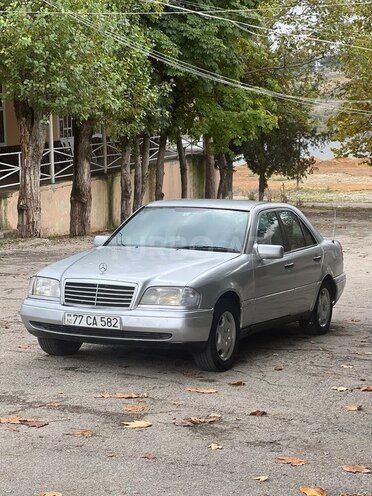 Mercedes C 180 1995, 425,000 km - 1.8 l - Şamaxı