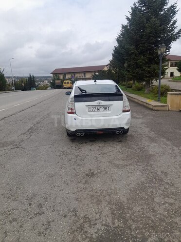 Toyota Prius 2008, 341,000 km - 1.5 l - Qusar