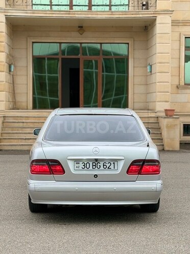 Mercedes E 200 2000, 275,485 km - 2.0 л - İmişli