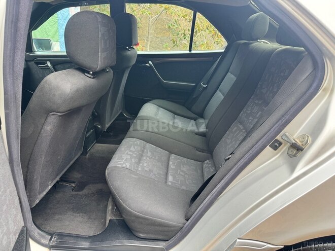 Mercedes C 200 1996, 288,000 km - 2.0 l - Bakı