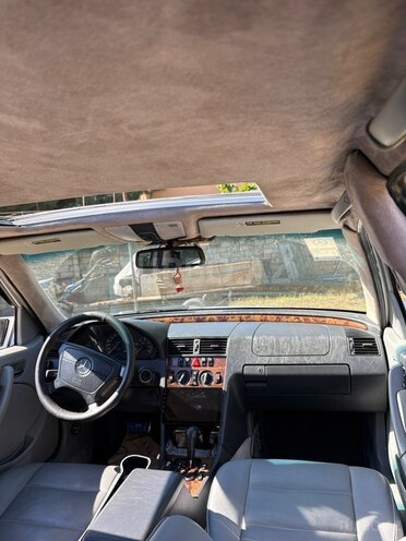 Mercedes C 230 1999, 350,837 km - 2.3 l - Qusar