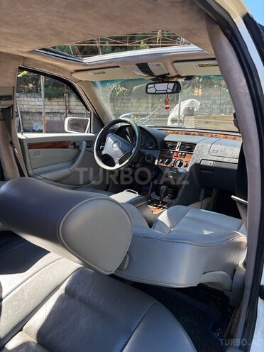 Mercedes C 230 1999, 350,837 km - 2.3 l - Qusar
