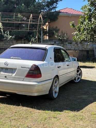 Mercedes C 230 1999, 350,837 km - 2.3 l - Qusar