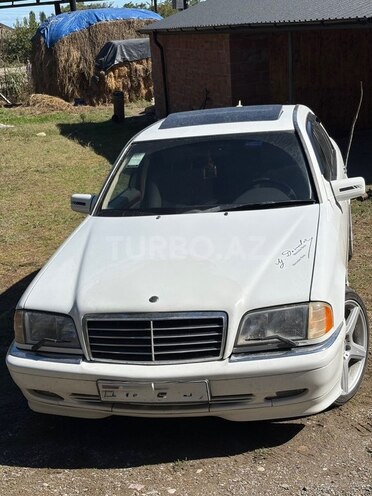 Mercedes C 230 1999, 350,837 km - 2.3 l - Qusar
