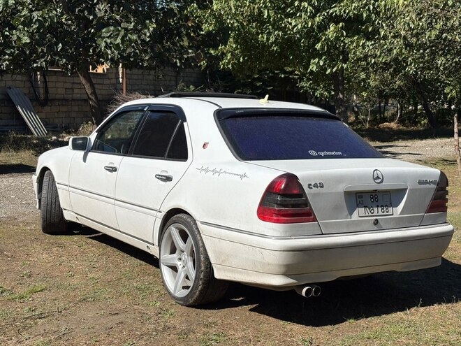 Mercedes C 230 1999, 350,837 km - 2.3 l - Qusar