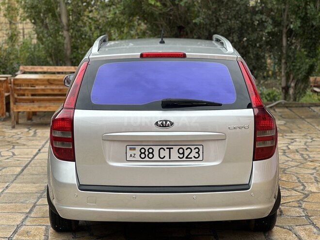 Kia  2010, 250,000 km - 1.6 l - Bakı