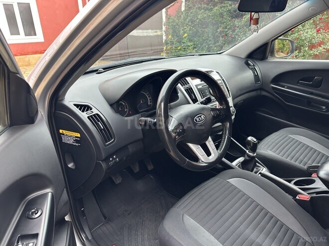 Kia  2010, 250,000 km - 1.6 l - Bakı