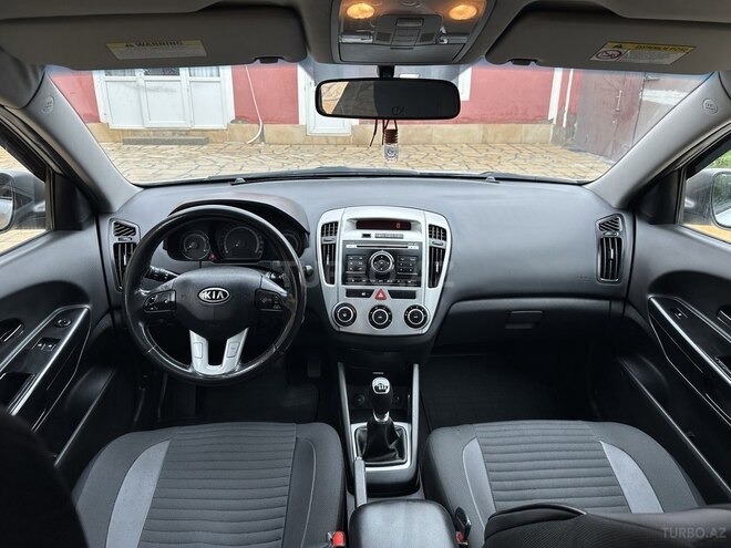 Kia  2010, 250,000 km - 1.6 l - Bakı