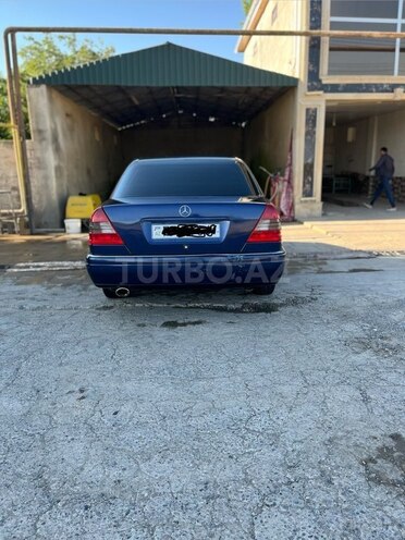 Mercedes C 180 1995, 328,000 km - 1.8 л - Salyan