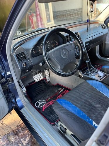 Mercedes C 180 1995, 328,000 km - 1.8 л - Salyan