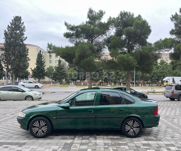 Opel Vectra 1997, 321,456 km - 1.6 l - Sumqayıt