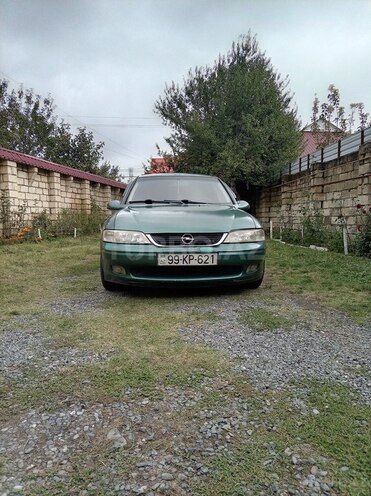 Opel Vectra 1999, 300,000 km - 2.0 л - Qəbələ