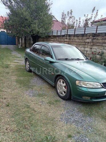 Opel Vectra 1999, 300,000 km - 2.0 л - Qəbələ