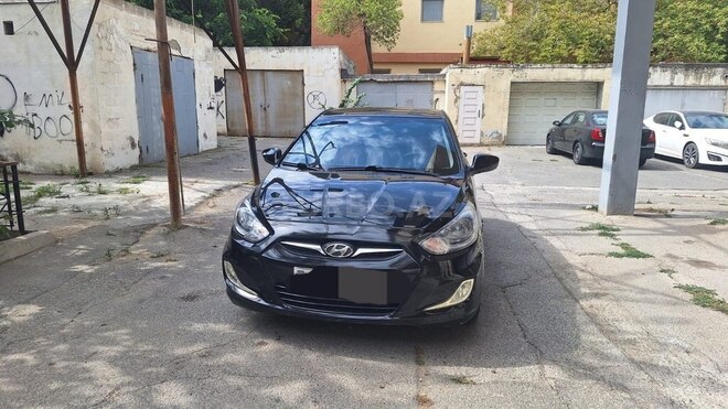 Hyundai Accent 2013, 281,000 km - 1.4 l - Bakı