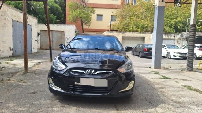 Hyundai Accent 2013, 281,000 km - 1.4 l - Bakı