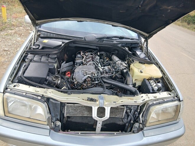 Mercedes C 220 2000, 378,525 km - 2.2 l - Şəmkir