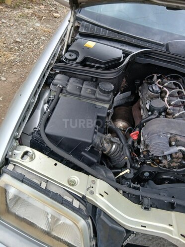 Mercedes C 220 2000, 378,525 km - 2.2 l - Şəmkir