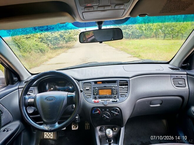 Kia Rio 2009, 334,800 km - 1.4 l - Tovuz