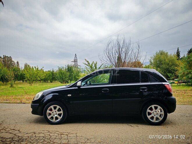 Kia Rio 2009, 334,800 km - 1.4 l - Tovuz