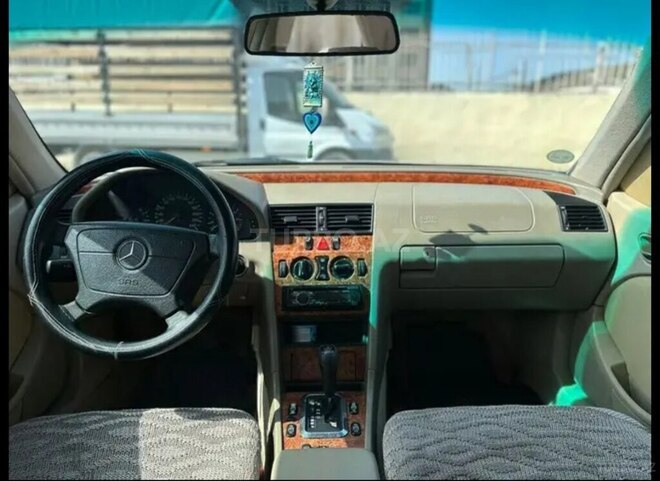 Mercedes C 180 1995, 250,000 km - 1.8 л - Bakı