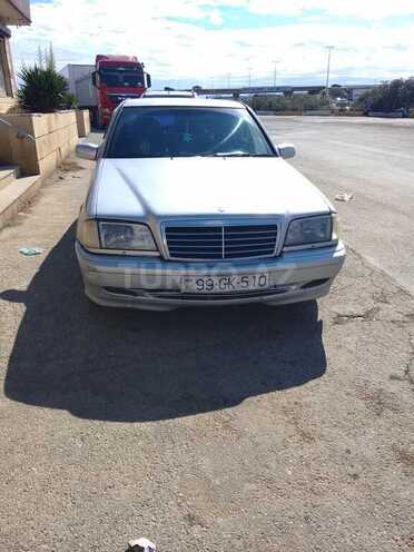 Mercedes C 220 2000, 500,000 km - 2.2 л - Bakı