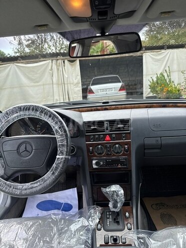 Mercedes C 180 1998, 289,000 km - 1.8 l - Ağcabədi