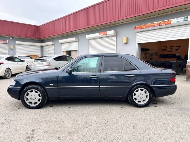 Mercedes C 220 1996, 317,000 km - 2.2 l - Bakı