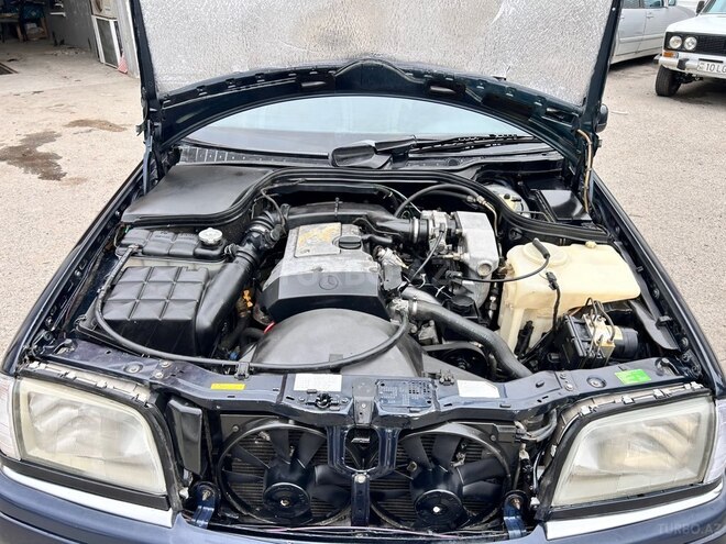 Mercedes C 220 1996, 317,000 km - 2.2 l - Bakı